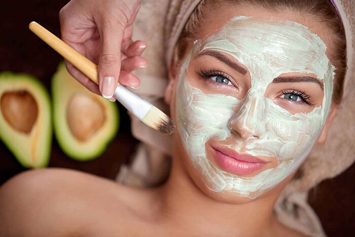 Apply the mask to the face for youth at home