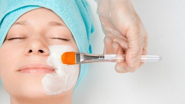 Face mask - a traditional remedy for skin rejuvenation at home